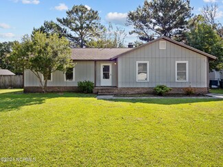 242 Branchwood Dr, Jacksonville, NC 28546