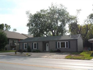 837 N 36th St, Quincy, IL 62301