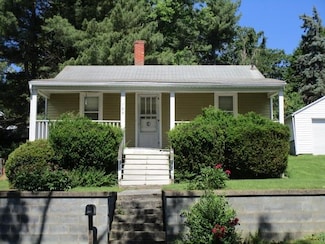 106 Grubert Ave, Staunton, VA 24401