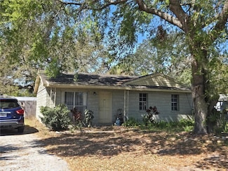 3008 Dodge St, Tampa, FL 33605