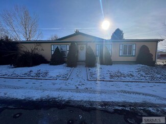 521 Briarwood St, Chubbuck, ID 83202