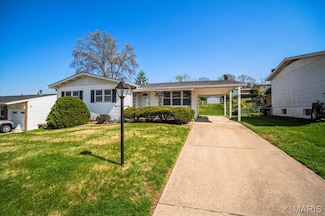 10924 Arctic Dr, Saint Louis, MO 63123
