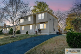 437 2nd St, Middlesex, NJ 08846