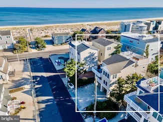 26 E 52nd St, Beach Haven, NJ 08008