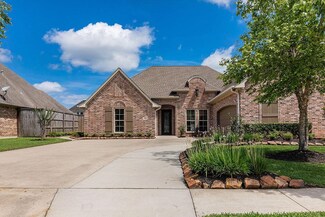 303 Winding Brook Dr, Lumberton, TX 77657