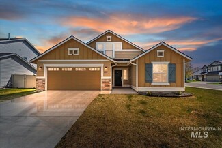 832 N Hidden View Way, Star, ID 83669