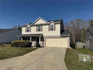 5911 Odenton Ln, Pfafftown, NC 27040