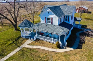 17229 Diamond Springs Rd, Sandoval, IL 62882