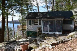 30 Lake View Dr, Salisbury, VT 05769