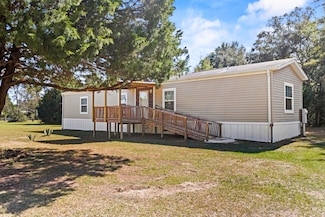 7419 Pappa Lawrence Rd, Laurel Hill, FL 32567