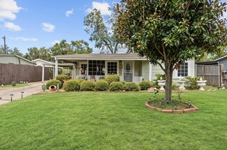 906 W Hart Ave, Pasadena, TX 77506