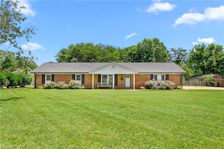 2119 Northcrest Dr, Elon, NC 27244