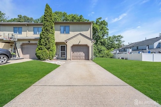 152 Redpine Loop, Old Bridge, NJ 08857