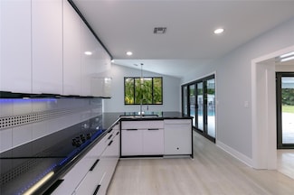 13401 SW 83rd Ave, Miami, FL 33156