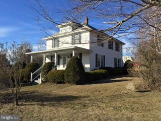 6748 Green Lantern Rd, Lonaconing, MD 21539