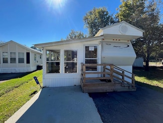 53 Whispering Pines Blvd, Georgetown, GA 39854