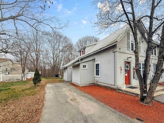 230 King St Unit B, Boscawen, NH 03303