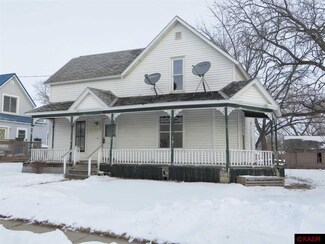 606 Smith St NE, Mapleton, MN 56065