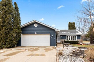 2013 Country Dr, Plano, IL 60545