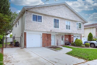 103 Commerce St, Staten Island, NY 10314