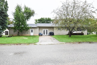 102 6th St SW, Red Lake Falls, MN 56750