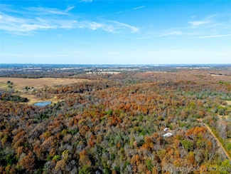 2 E Davis Field Rd, Muskogee, OK 74403