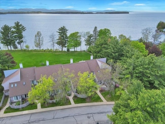 102 S Beach Rd, South Burlington, VT 05403