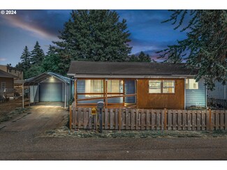 5220 SE 104th Ave, Portland, OR 97266