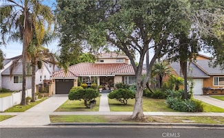 10702 Oak St, Los Alamitos, CA 90720