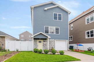 360 E Hudson St, Long Beach, NY 11561