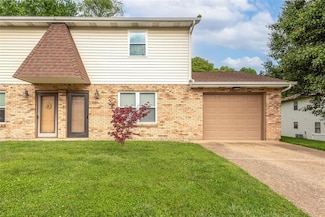 518 Bargraves Blvd Unit B, Troy, IL 62294