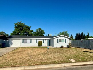 3205 N Gentry Ave, Fresno, CA 93722