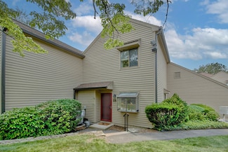 150 Hope St Unit 18, Stamford, CT 06906