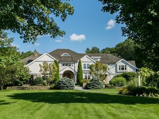 16 Stratford Way, Lincoln, MA 01773