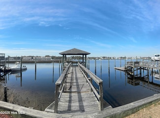 1111 Canal Dr, Carolina Beach, NC 28428