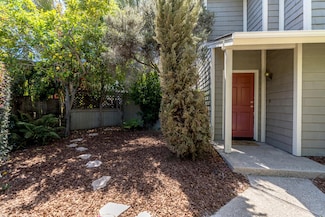 522 W Victoria St Unit C, Santa Barbara, CA 93101