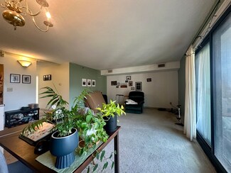 49 Marion St Unit 8A, Brookline, MA 02446