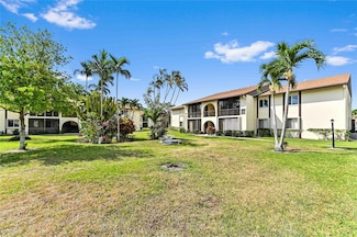 3560 Pine Needle Dr Unit B-2, Greenacres, FL 33463