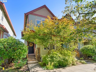 5218 SW View Point Terrace Unit 5, Portland, OR 97239