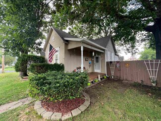 461 S 20th St, Terre Haute, IN 47803