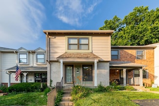 2356 Hidden Meadow Ln, Ballwin, MO 63021