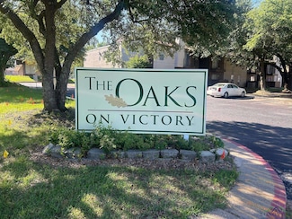 2800 Victory Dr, Marshall, TX 75672