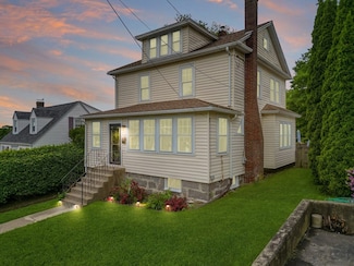18 Genevieve Rd, East Weymouth, MA 02189