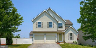 390 Thomas Armor Dr, Windsor, PA 17366