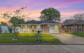 1035 Forestburg Dr, Houston, TX 77038