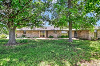 1601 S 29th St, Chickasha, OK 73018