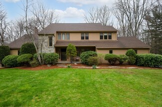 5 Sarsenstone Way, Southborough, MA 01772