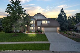 3942 Crooked Creek Dr, Okemos, MI 48864