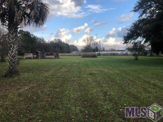 3932 Addis Ln, Addis, LA 70710