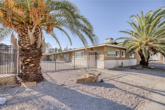 3801 Royal Crest St, Las Vegas, NV 89119
